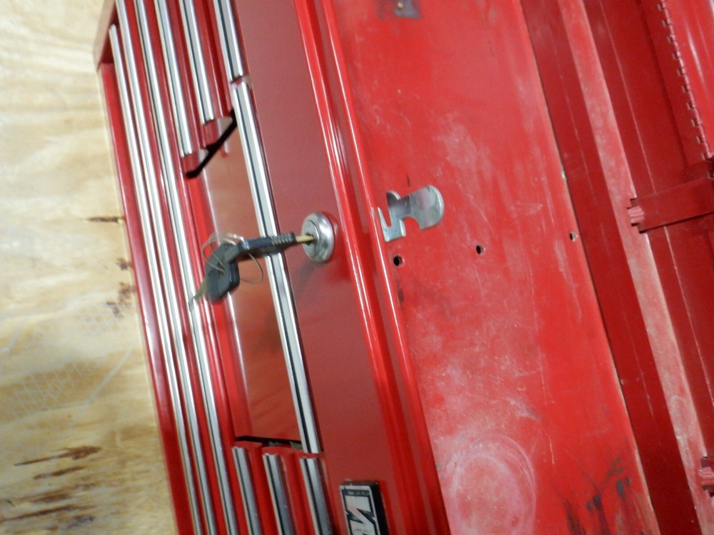 WESTWARD 10 DRAWER TOOLBOX WITH LOCK