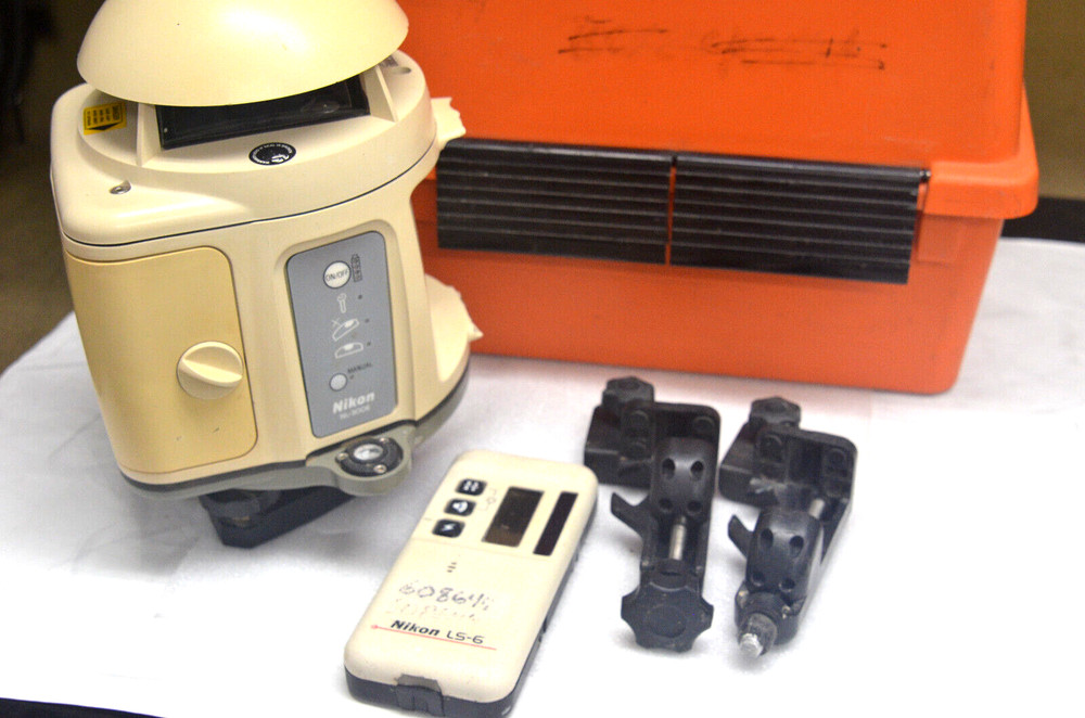 Nikon Laser Level-NL-300E          (U-A)