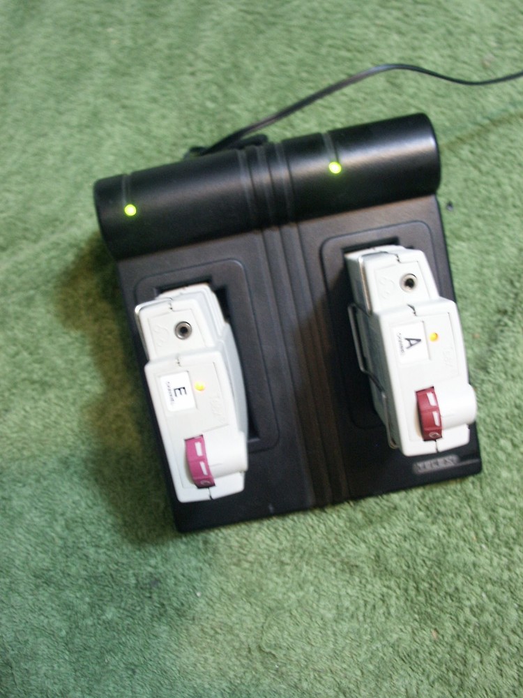 Telex BC-100 Battery Charger for SR50