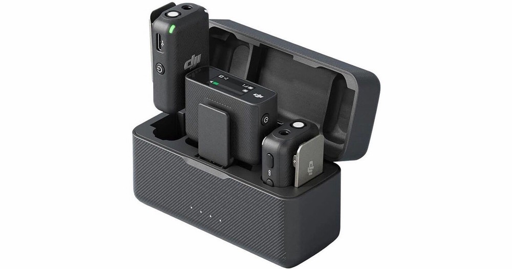 DJI Mic Dual-Transmitter Compact Digital Wireless Microphone System (2TX 1RX)
