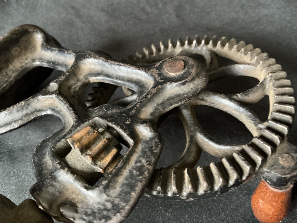 Antique Primitive Hand Crank Thread/Spool Winder