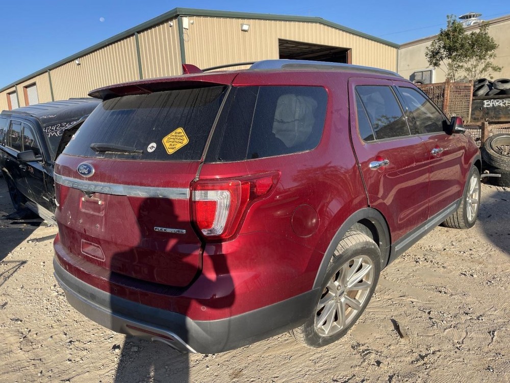 Sun Visor Driver With Illumination Fits 16-19 EXPLORER 989032