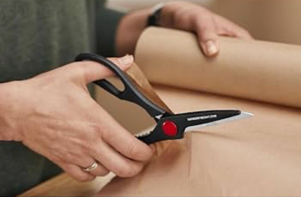 1 x Multipurpose Scissors