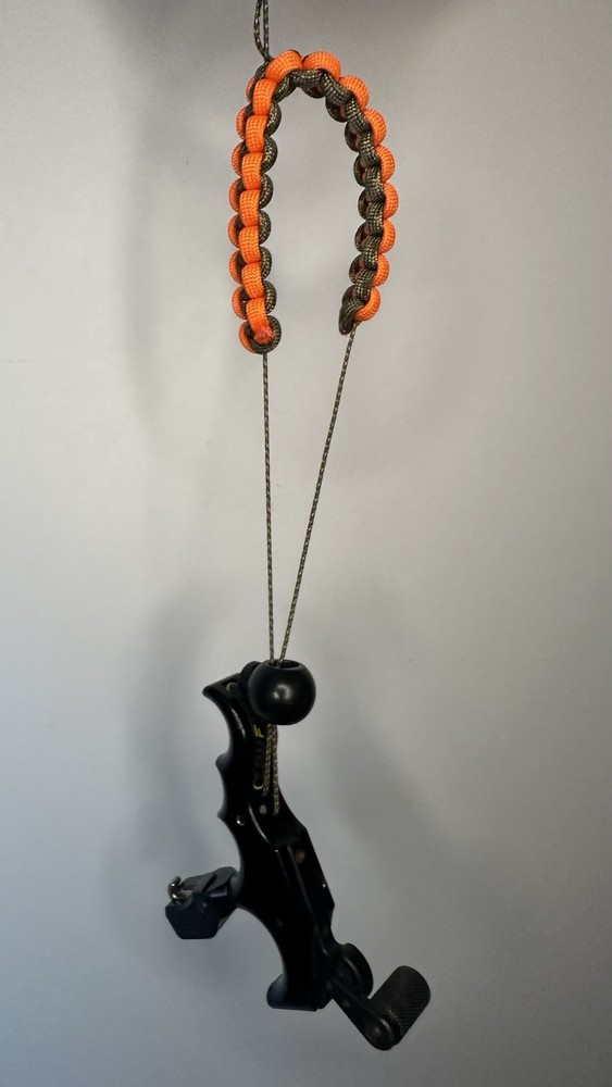 Bow Thumb Button Release Strap Camo And Orange