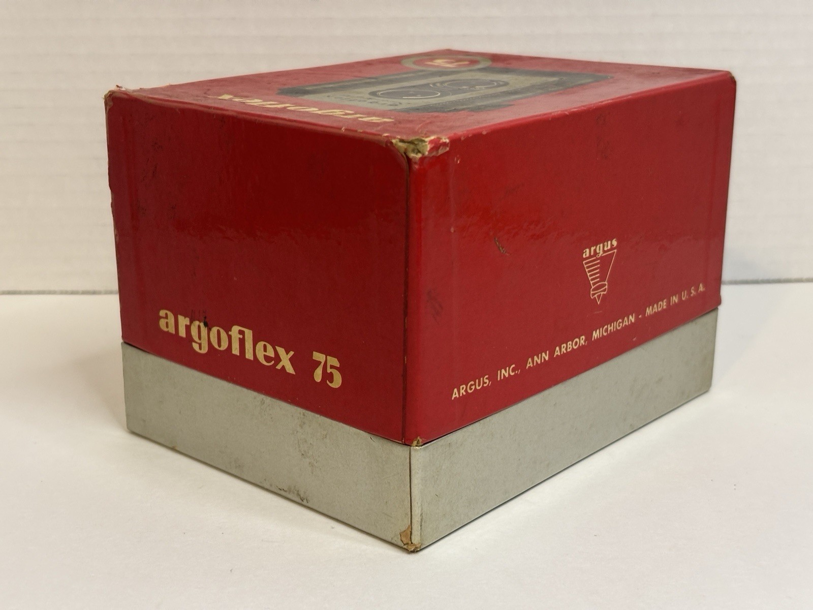 Vintage Argus Argoflex 75mm Seventy-Five Camera w/ Original Box