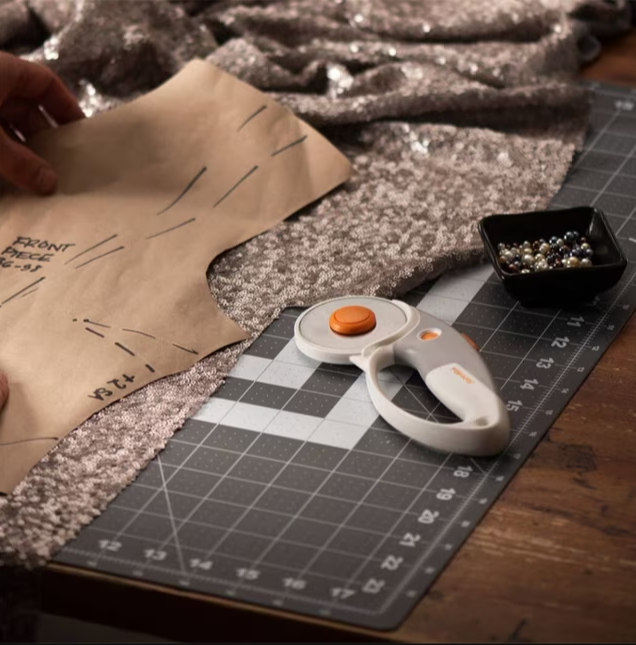 Fiskars® Titanium Loop Rotary Cutter (60 mm) Right/Left Handed
