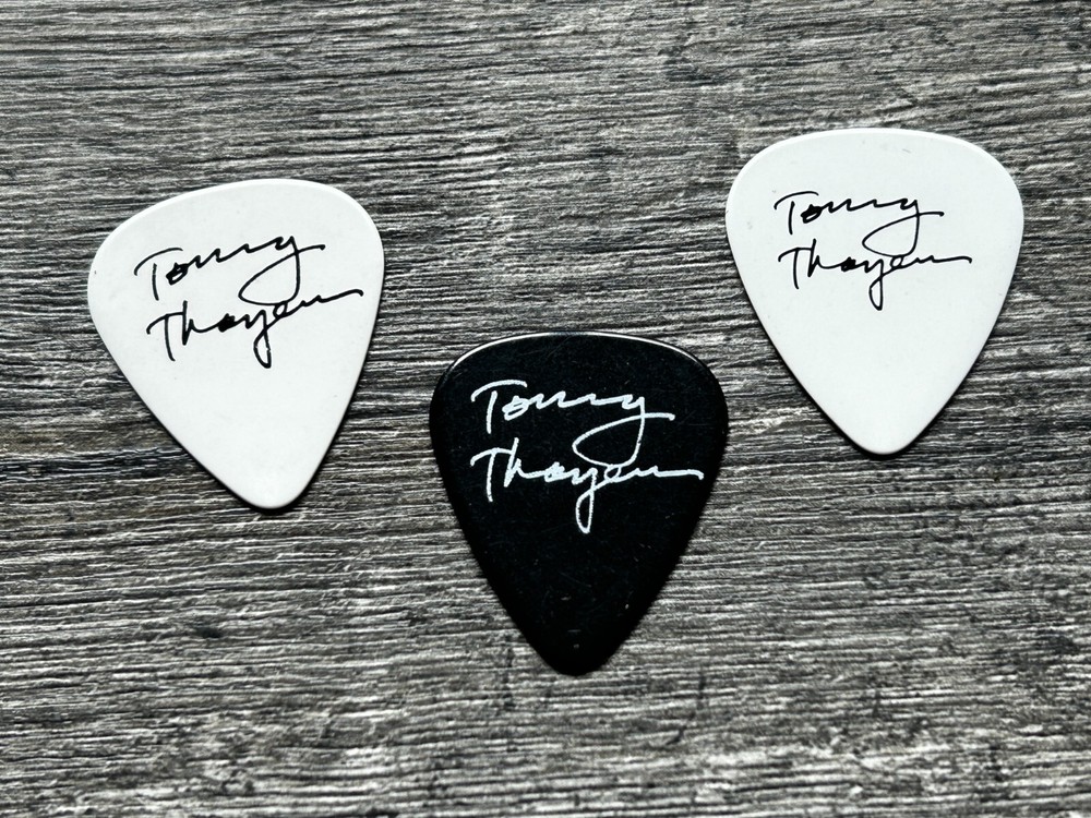 KISS Guitar Pick Tommy Thayer 3pc Lot Kiss Kruise + Rock The Nation Concert Tour