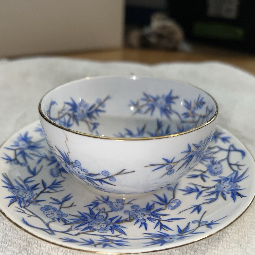 Set Of Two Tea Cups Gold Trim