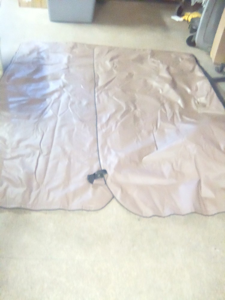 2015 Freightliner Sleeper Curtains Brown