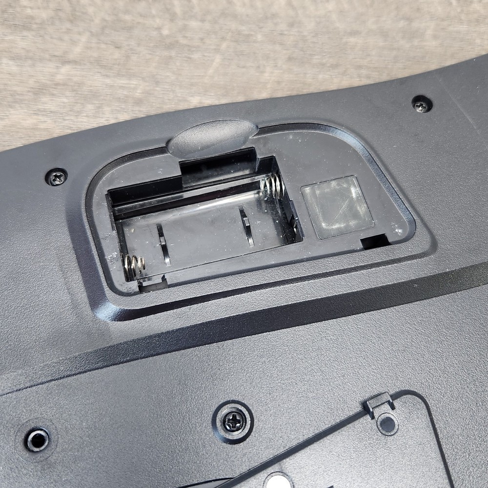 Wireless Logitech Wave K350 Ergonomic Keyboard And Mouse