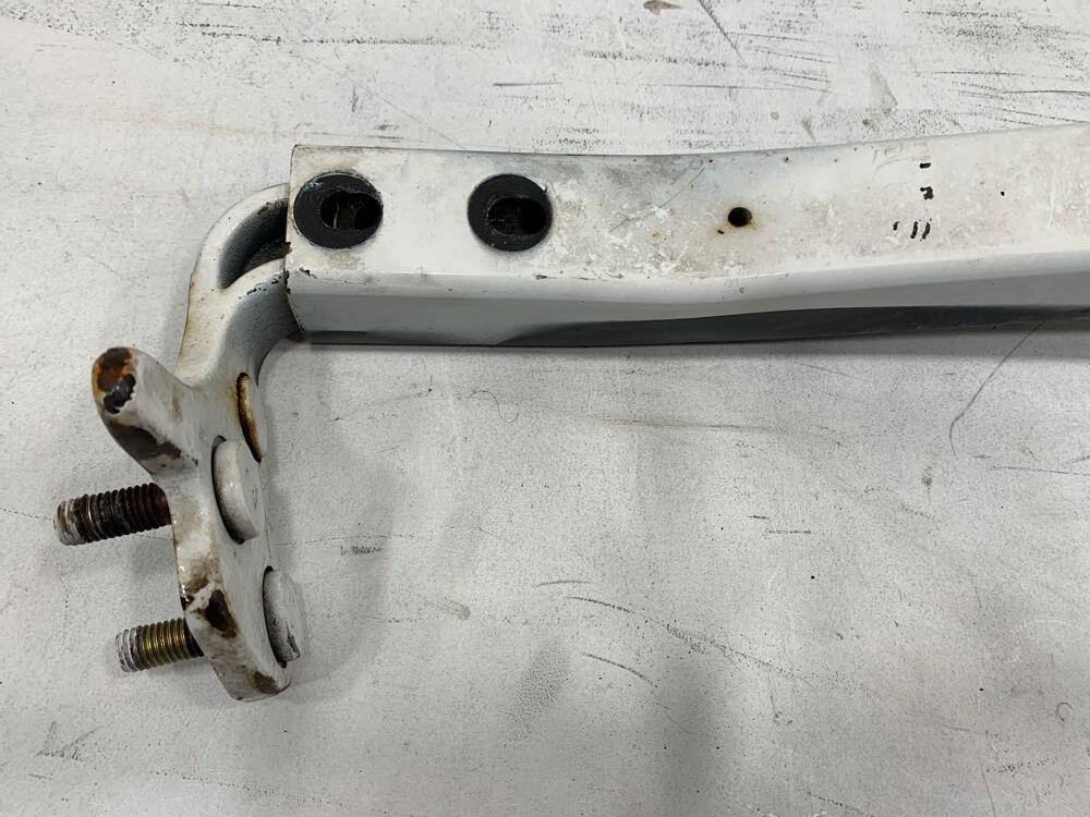 2017 Peterbilt 579 Hood Hinge (674-10209)