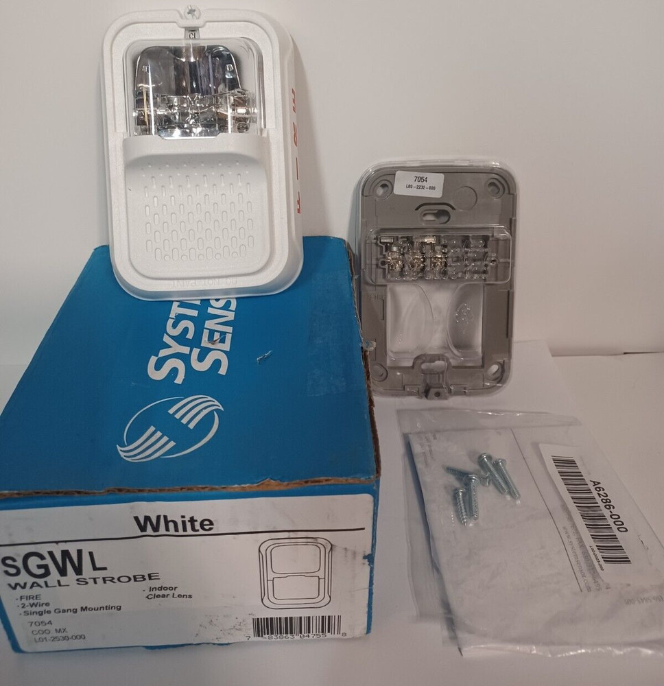 1 New SYSTEM SENSOR SGWL - Strobe White Wall, Compact