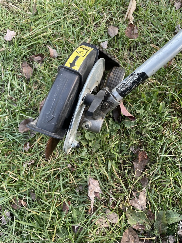 John Deere UT15518 Edger Attachment