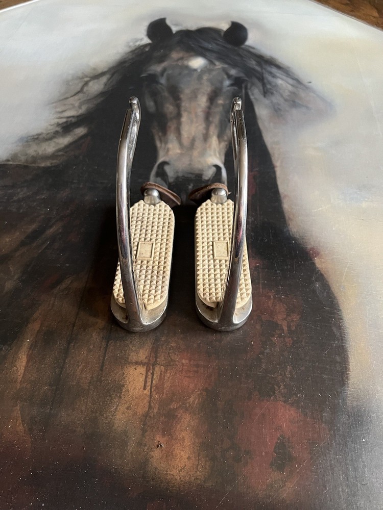 Peacock Stirrups ￼