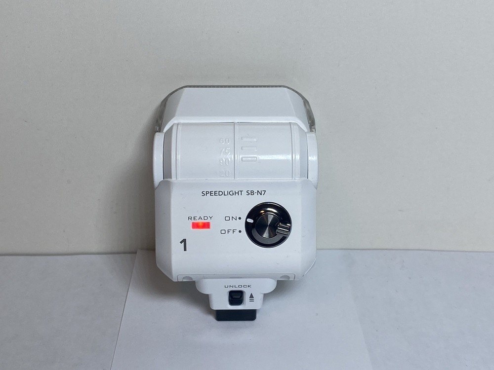 Nikon 1 SB-N7 Speedlight - White w/ Soft Diffuser Cap SW-N7