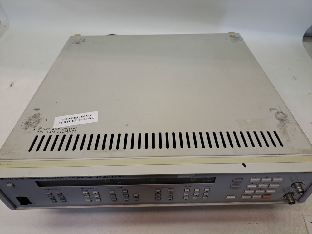Phillips PM5192 Programmable Synthesizer /function generator USED