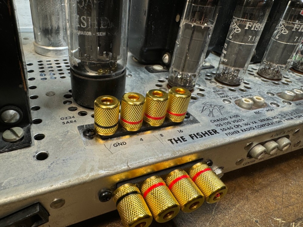 Speaker terminals, binding posts for Fisher receiver