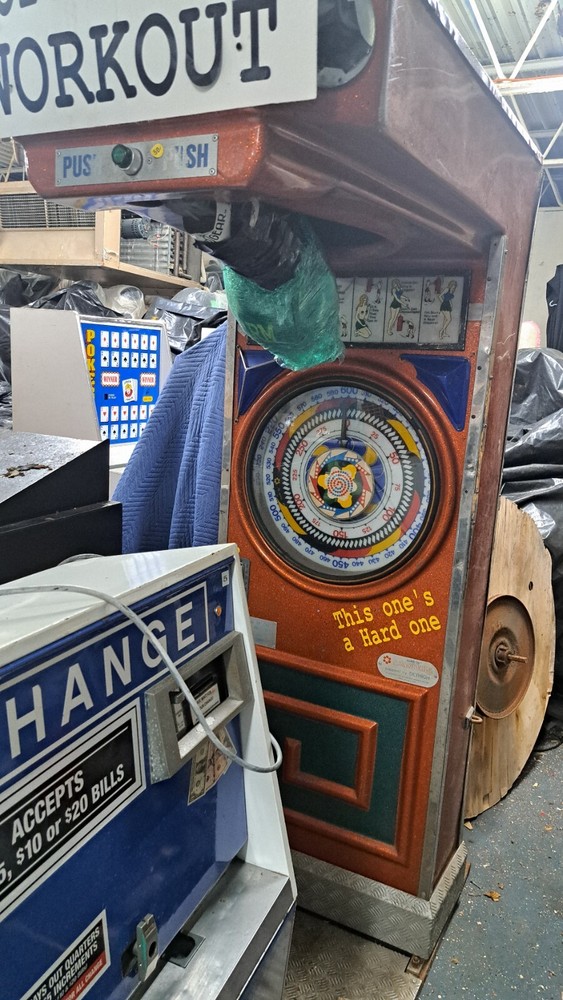 Boxer Arcade Punch Bag Machine