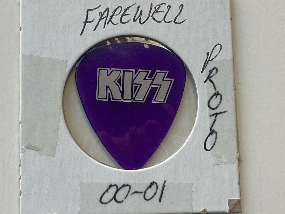 KISS Guitar Pick Prototype ACE FREHLEY Farewell Tour Purple Silver Vintage Kiss
