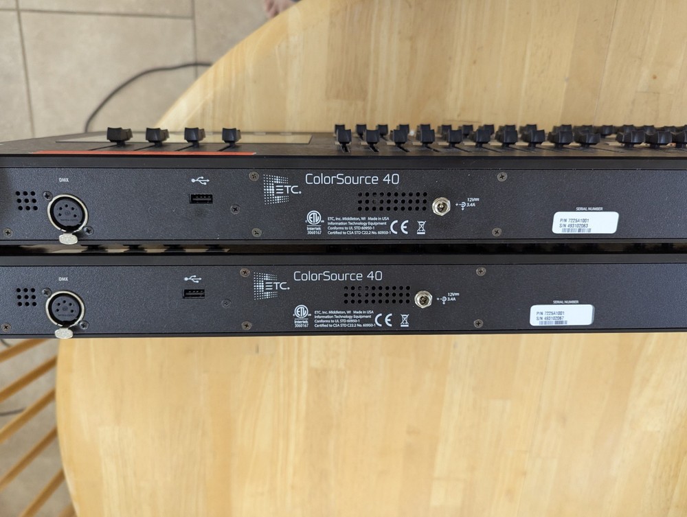 ETC COLORSOURCE 40 DMX 80 Fixture Light Control Console with Multi-Touch Display