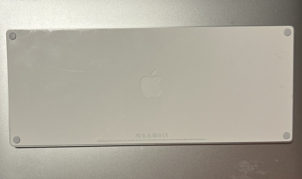 Apple Magic A1644 KeyboardLightning Connector Rechargeable Battery