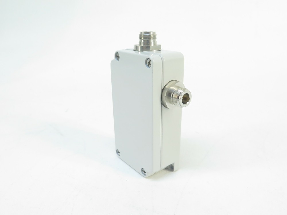 HP 58535A GPS L1 1:2 Distribution Amplifier Splitter