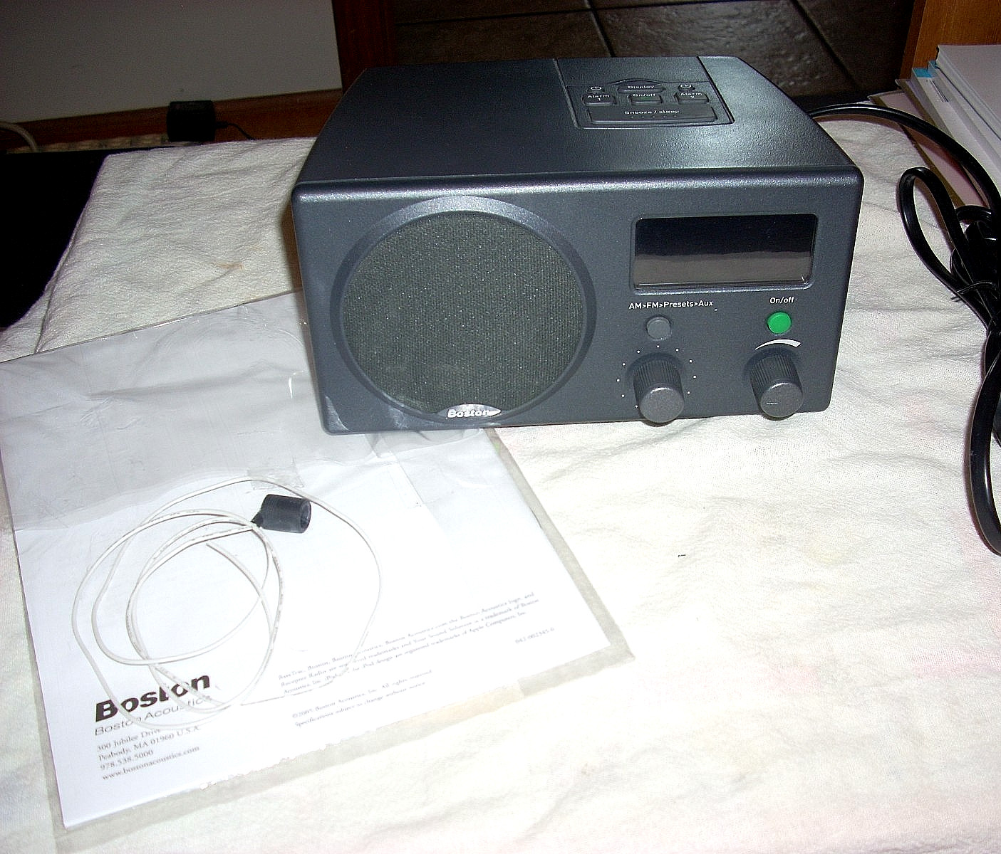 New In Opened Box Boston Acoustics Recepter HD AM FM Alarm Clock Radio w/Antenna