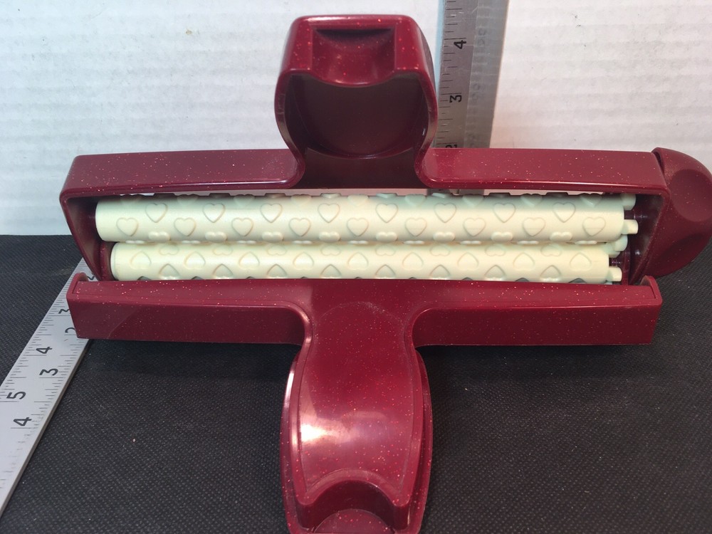 MARVY UCHIDA HEART PATTERNS ROLLER CRIMPER, 8" ROLLER EUC