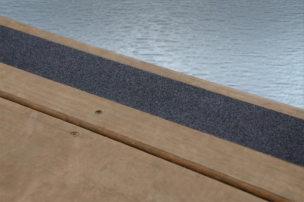 Dee Zee DZ46 Grip Tape