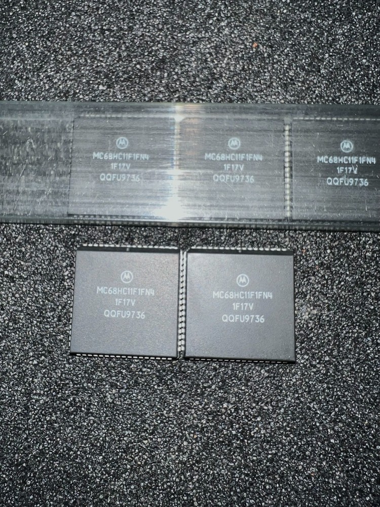 MC68HC11F1FN4