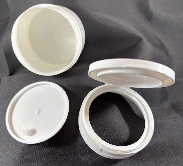 4 Pack White Plastic Cream Jars Containers with Lids 4 oz