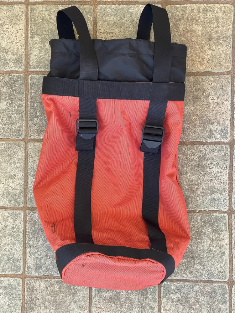 Patagonia vintage bucket bag/backpack