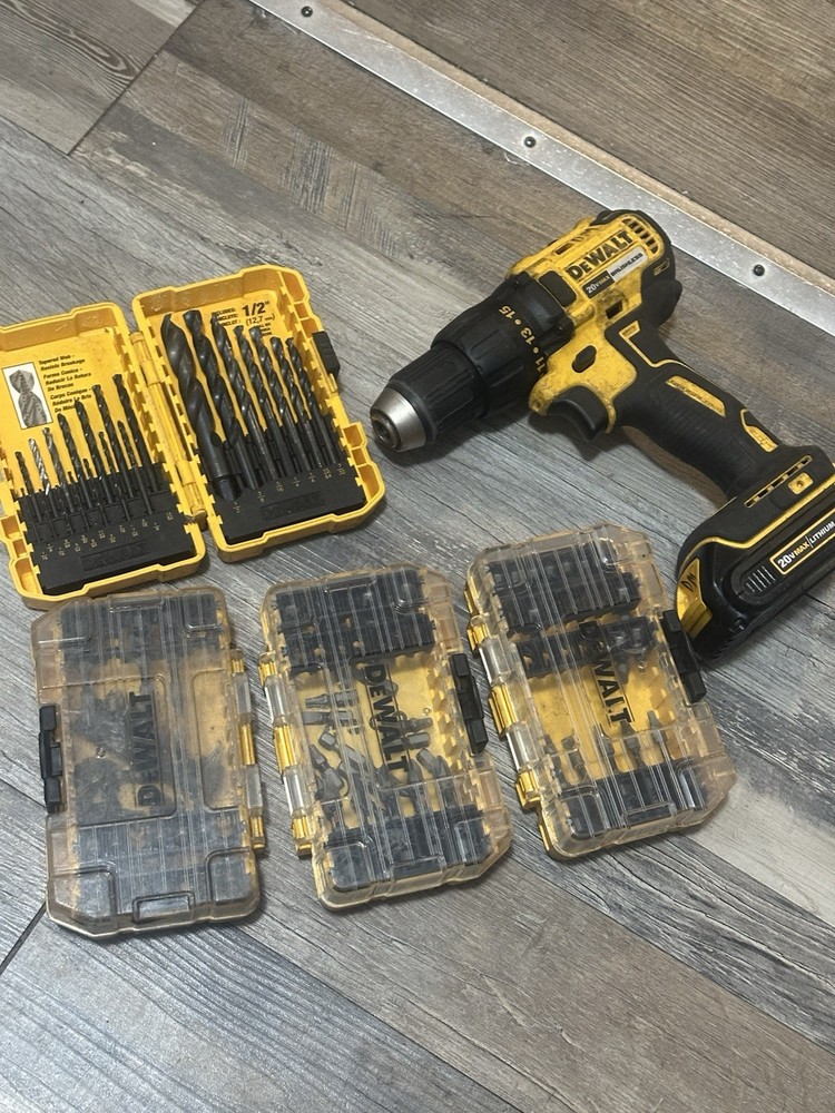 DEWALT 20V Max Brushless Cordless Drill/Driver w/ Battery, DCB107, Bits