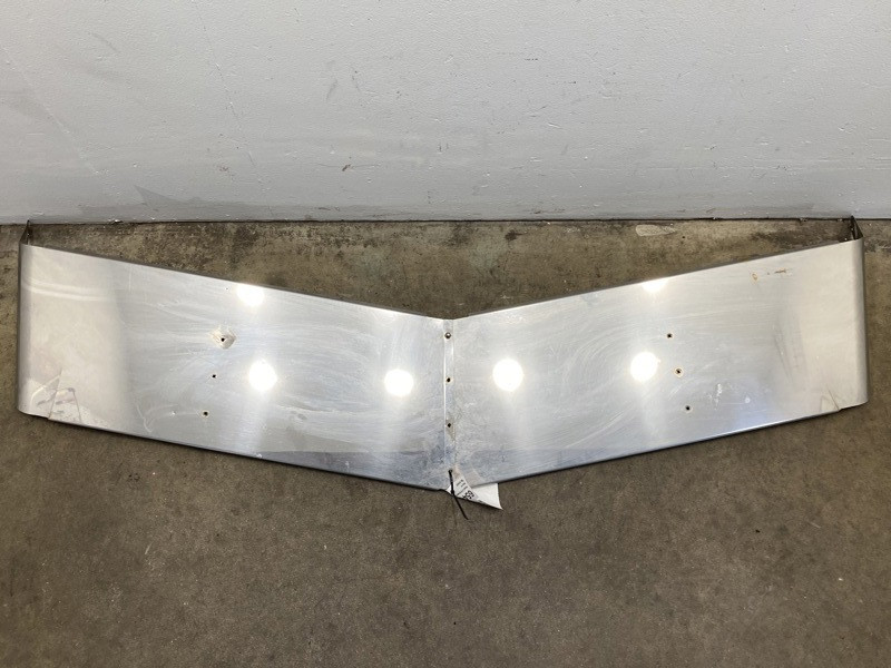 2000 Peterbilt 379 Visor 14734007 (654-10774)