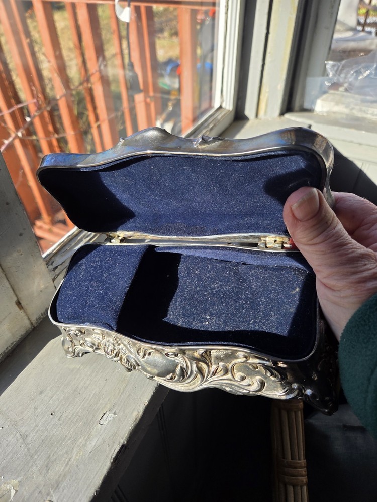 Vintage Wallace Silverplated Art Nouveau Jewelry Musicbox 1950-1960s Coffin Shap