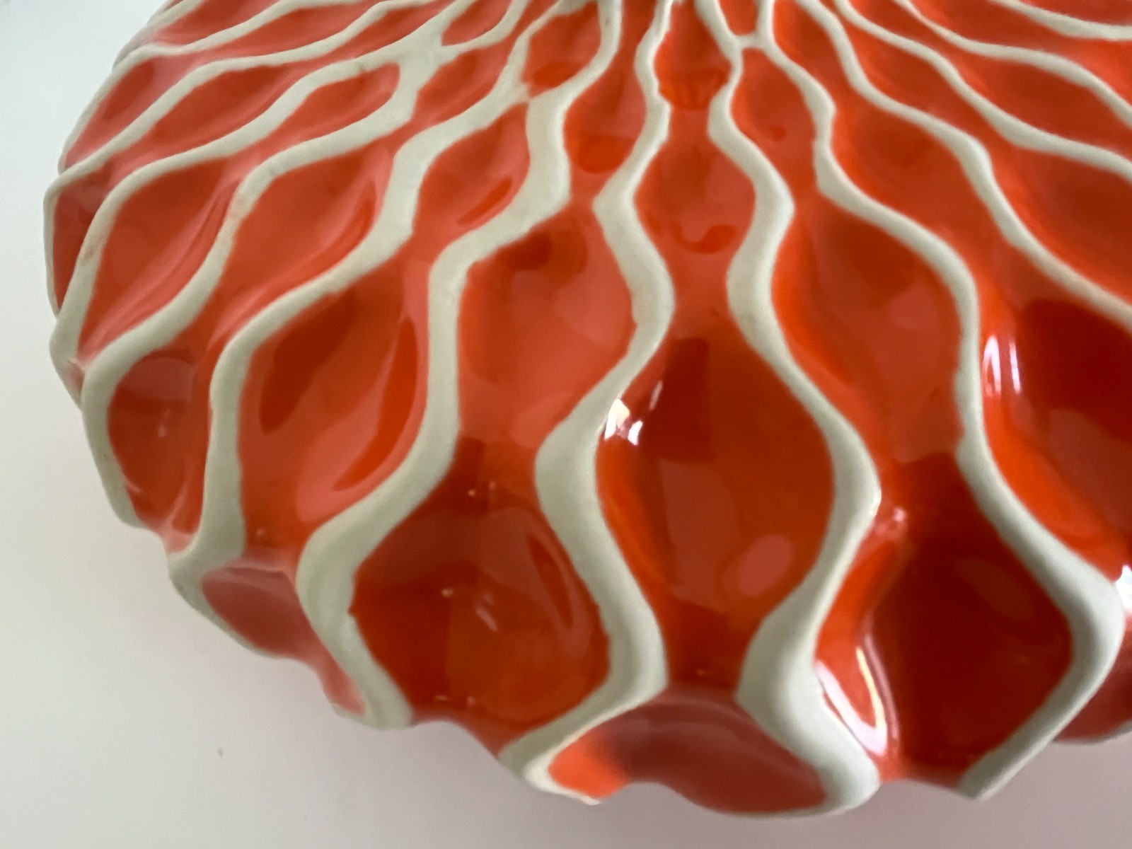 Modern Raised Wavy Design Vases Set of 3