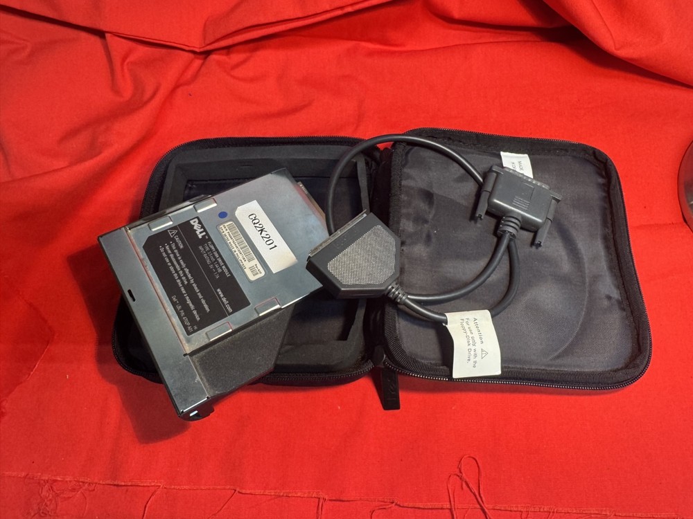 Dell 4702P A01 Latitude 3.5" 1.44MB Floppy Disk Drive Module, Case, Cable