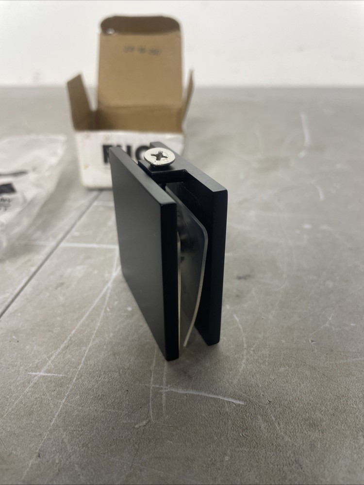 FHC CSU4MB HD Square Wall Mount Clamp - Matte Black