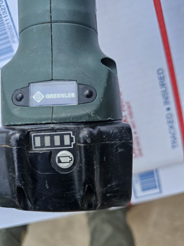 Greenlee Gator ES20X Battery Powered 18V Cable Cutter