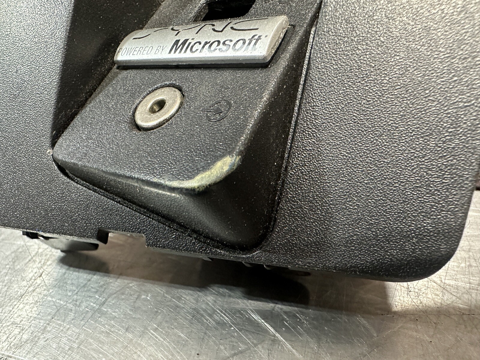 08-16 Ford F250 F350 Aux Line In Bezel Port Plug Audio Input SYNC 9C34-25044F46