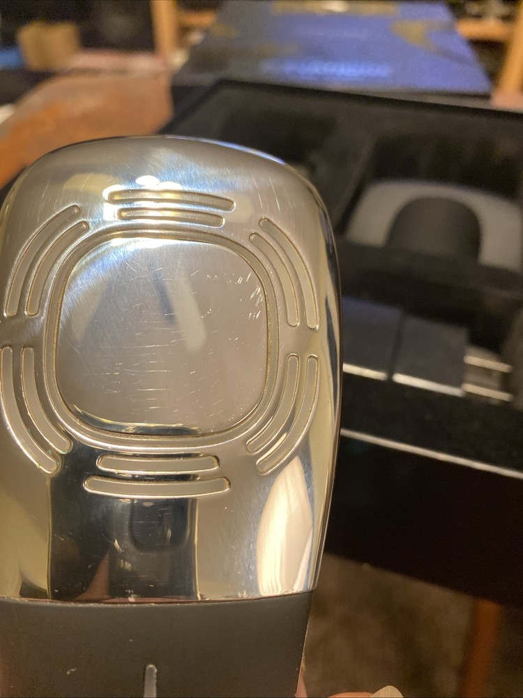 Expressionist Elevatione Multi Treatment Total Care Device