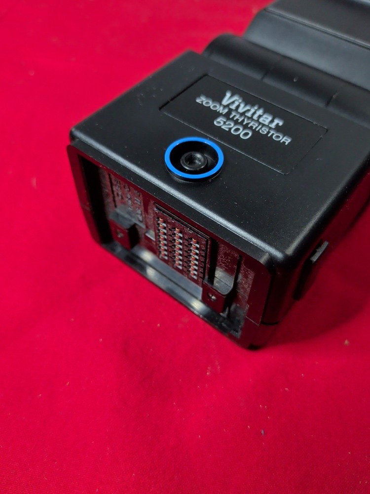 Vivitar 5200 Shoe Mount Flash
