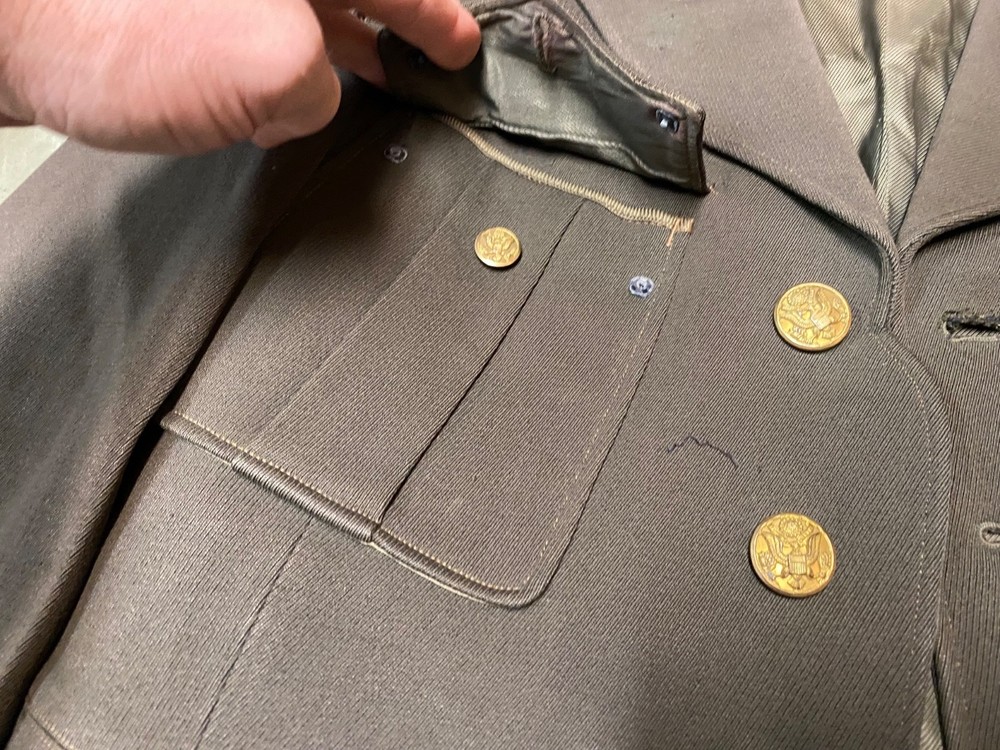 ORIGINAL WWII US ARMY OFFICER CLASS A DRESS JACKET- SMALL 36R