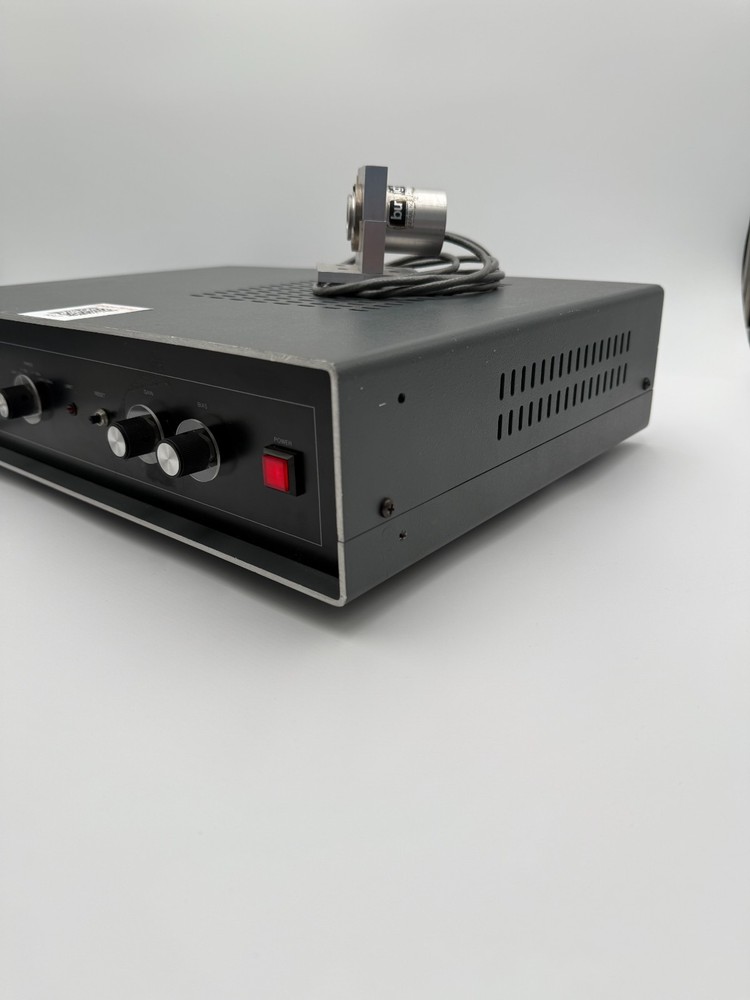 Burleigh PZ 70 High-Voltage DC Operational Amplifier