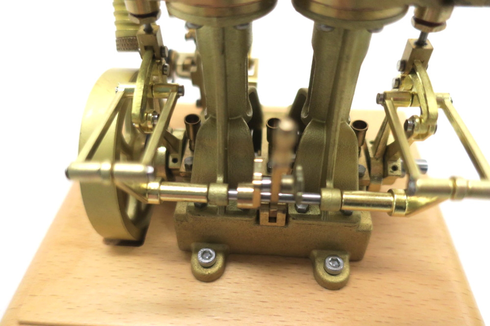 M30 Mini Retro Double-Cylinder Reciprocating Steam Engine Model