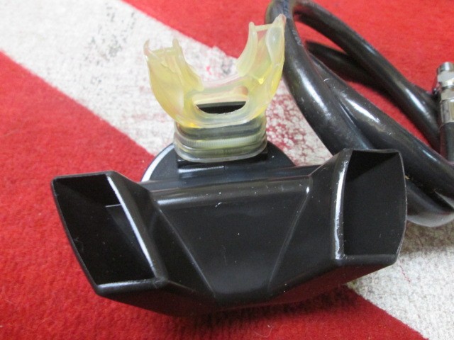 SCUBA DIVING PRE-OWNED U.S. DIVERS SELECT SECOND STAGE REGULATOR BLACK! EXC.