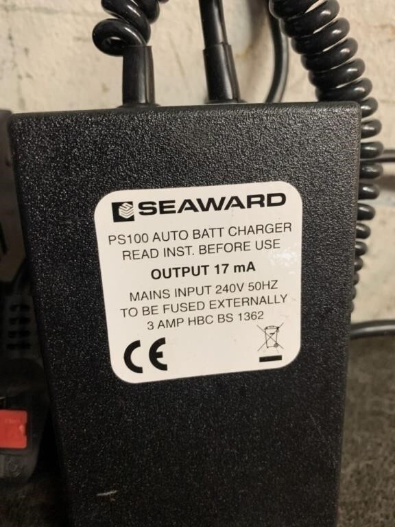 SEAWARD HIGH VOLTAGE TESTING PHASING STICKS PR33 109A913