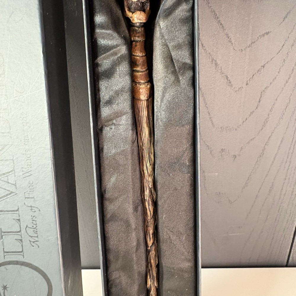 Harry Potter DEATHEATER Skull Wand Universal Studios Wizarding World Ollivanders