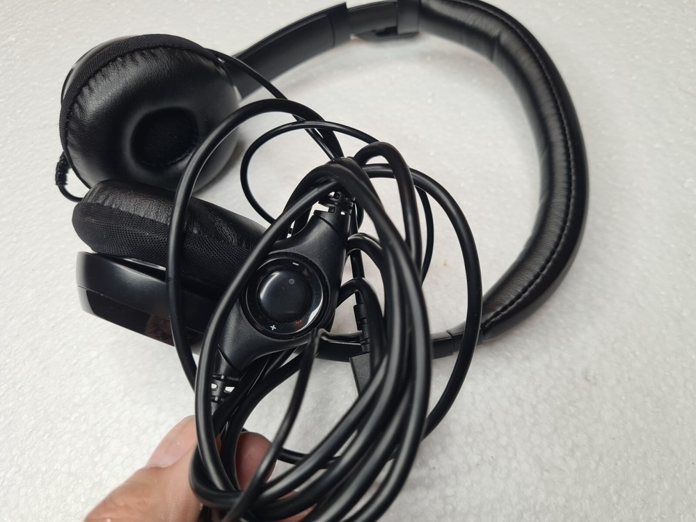 Logitech Logi Headphone Headset Wired Black USB Padded Ears Volume Control Chat