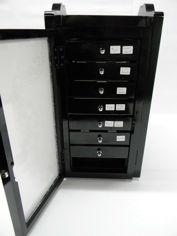 Lela Belle Custom Retail Display